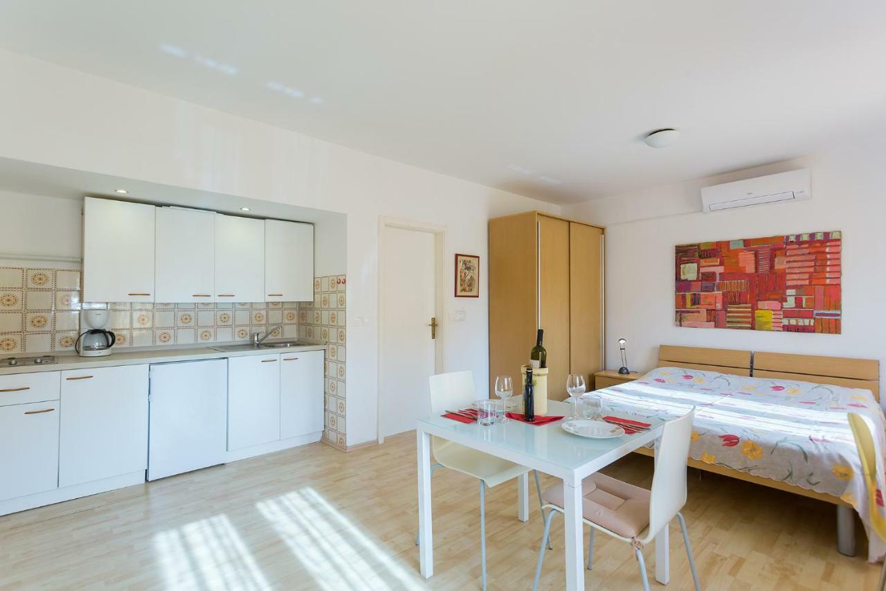Apartments Casa Geli ポレッチ エクステリア 写真
