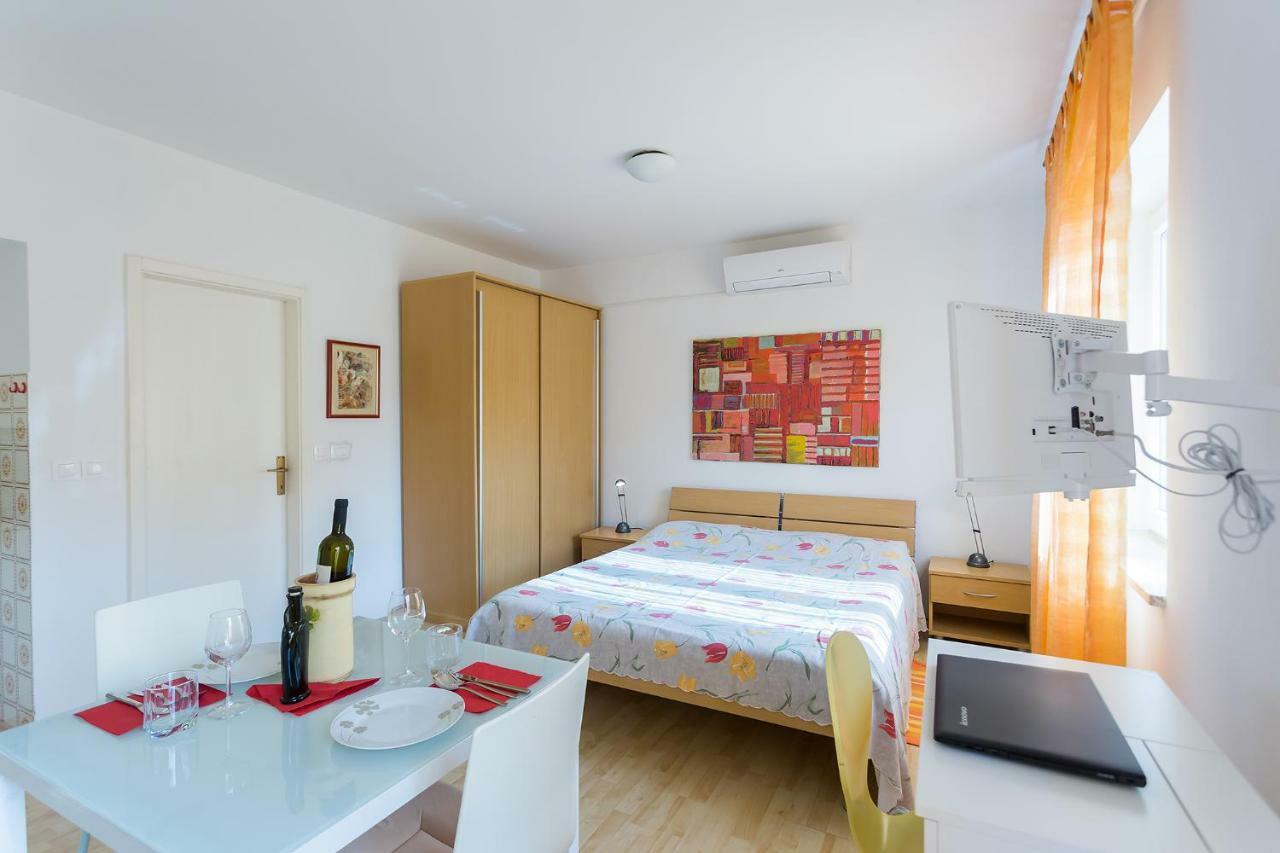 Apartments Casa Geli ポレッチ エクステリア 写真