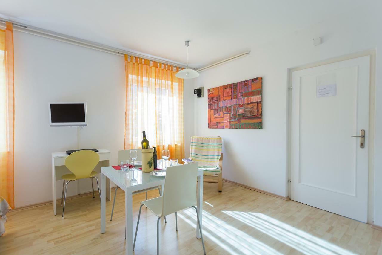 Apartments Casa Geli ポレッチ エクステリア 写真